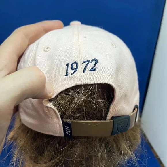 Nike Embroidered Pink Cap - Vintage Style - Picture 3 of 6